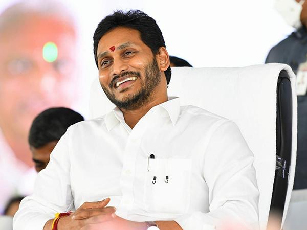 YS-Jagan-Blames-TDP-for-Andhra-Pradesh-Debts-