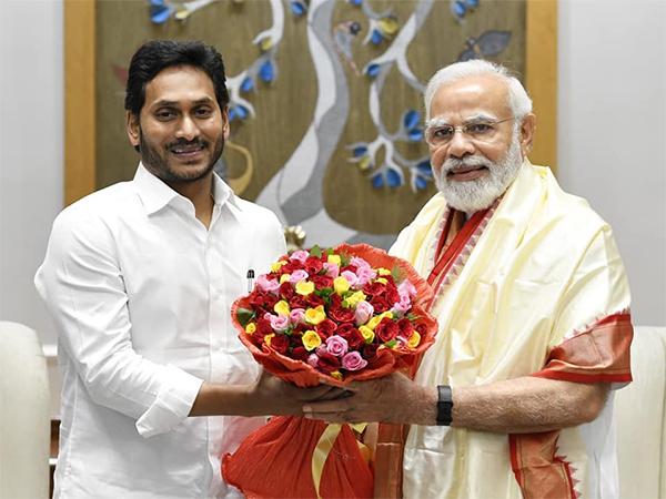 ys jagan delhi tour met narendra modi