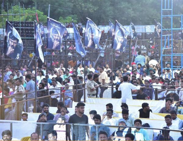 300 Phones Stolen At Godfather Event