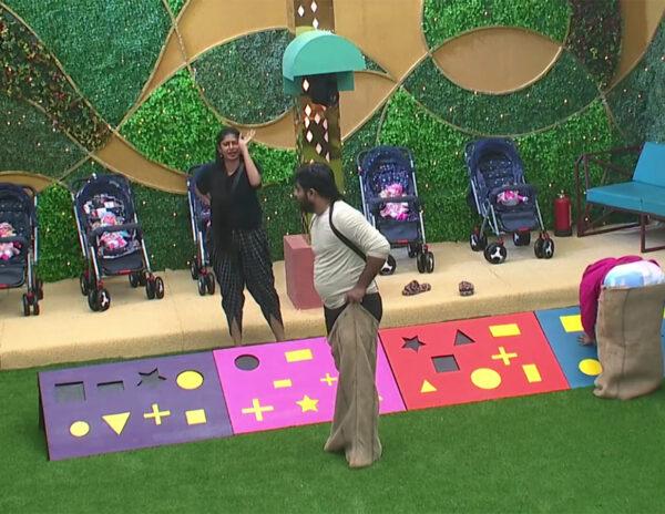 Bigg Boss Telugu: S6: E10: Housemates with 'Sisindri'