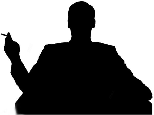 Builder Cheats Actor In The Name Of Flat In Luxury Apartment