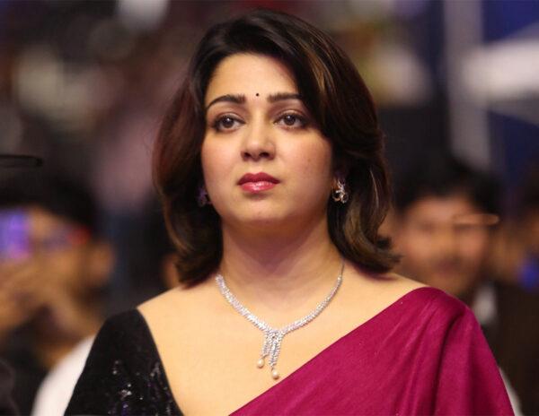 Charmme-Kaur-Social-Media-Break