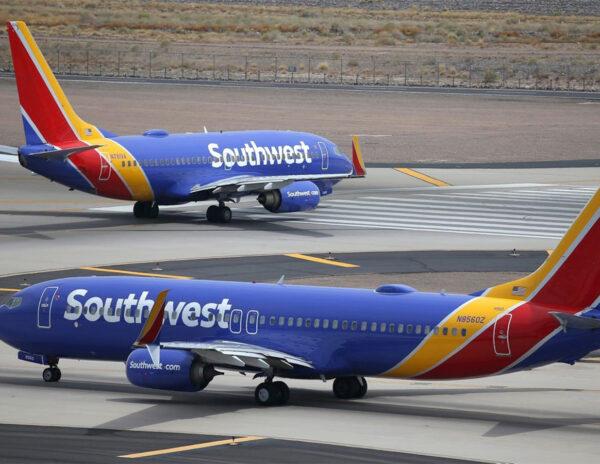 Fu* Off Bi*ch..Indian Techie's Wife Assaulted in U.S. Flight