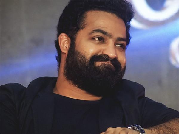 NTR Takes Middle Path Between TDP & YCP Yet Again