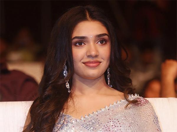 Blockbuster Heroine: Rs 100 Cr To 3 Disasters