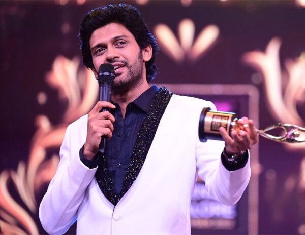 Naveen-Polishetty-SIIMA-Awards-2022