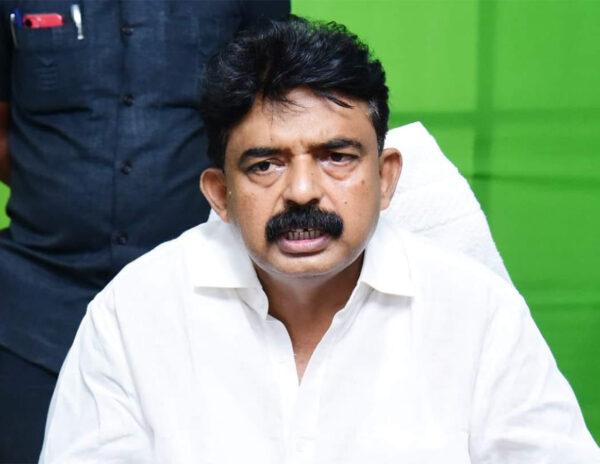 Machilipatnam: Perni Nani On A Sticky Wicket 