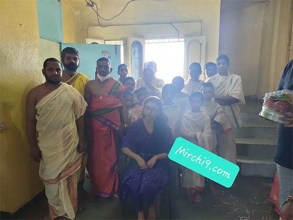 Exclusive Pics: Amidst Rumors, Sam Does Special Poojas