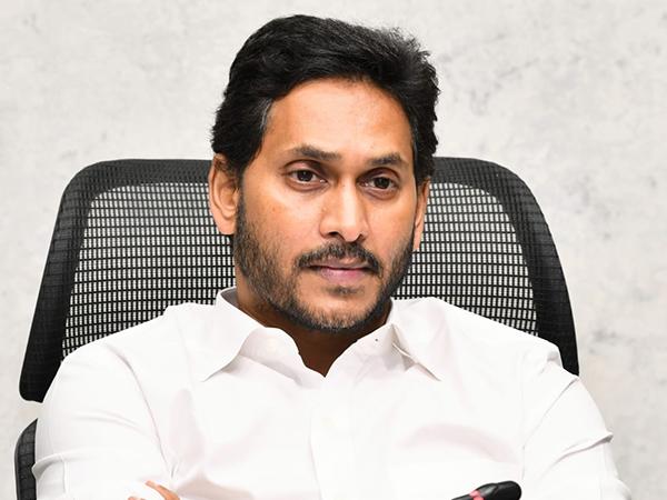 Yarapathineni-Srinivasa-Rao-YS-Jagan