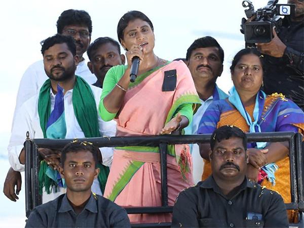 They Killed YSR In A Conspiracy: Sharmila