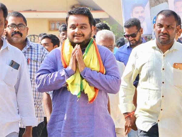 AP Police Hulchul At TDP Leader’s House In Hyd