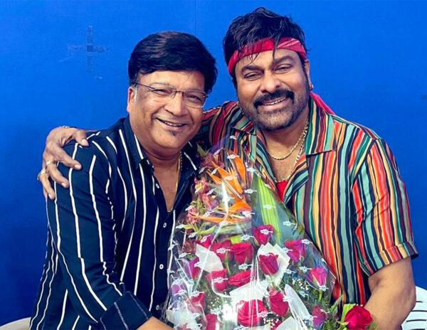 Mega Fans Finally Get To Witness Real Mass God 