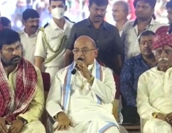 Chiranjeevi, Stop Your Photo Sessions: Garikapati