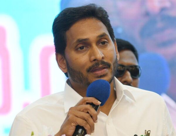Jagan's Sookthi Mukthavali To Pawan Ignoring Own Black!