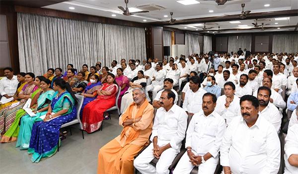 YSR Congress Ministers support of three capitals