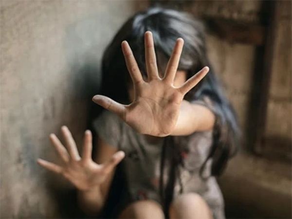 Shocking10th-Class-Hyd-Girl-Molested-By-5-Classmates
