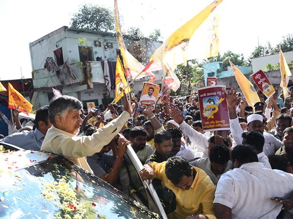 Attack on Chandrababu Naidu Convoy in Nandigama