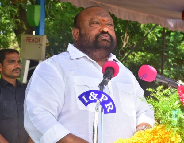 TRS-Minister-Gangula-Kamalakar