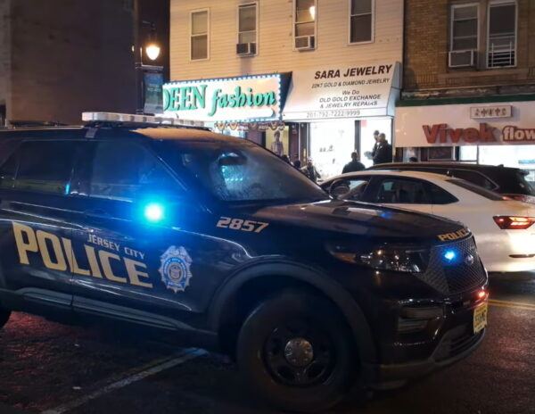 Indian Jewelry Store Robbery in Jersey City Caught on Video