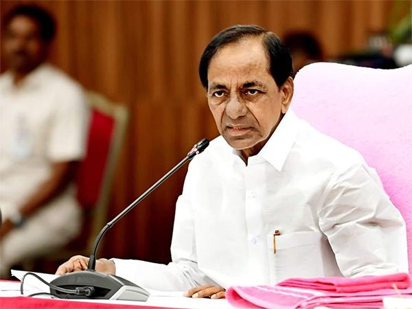 KCR-Responds-on-TRS-MLA-Poaching-