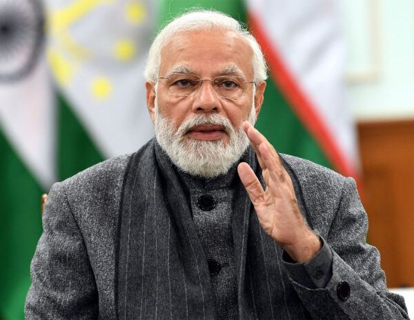 Narendra Modi Protests in Telangana grand welcome in AP