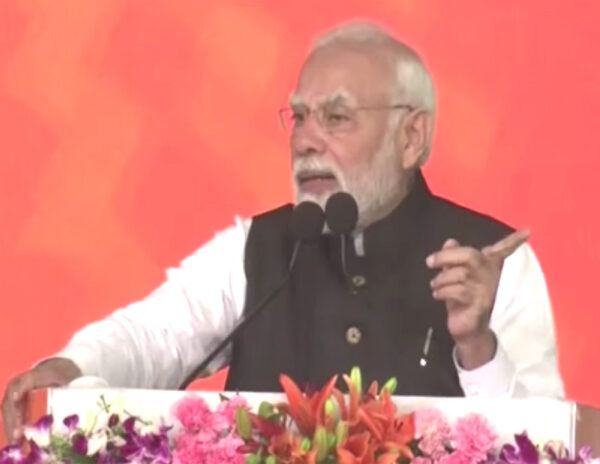Narendra Modi Speech at Vizag public Meeting       