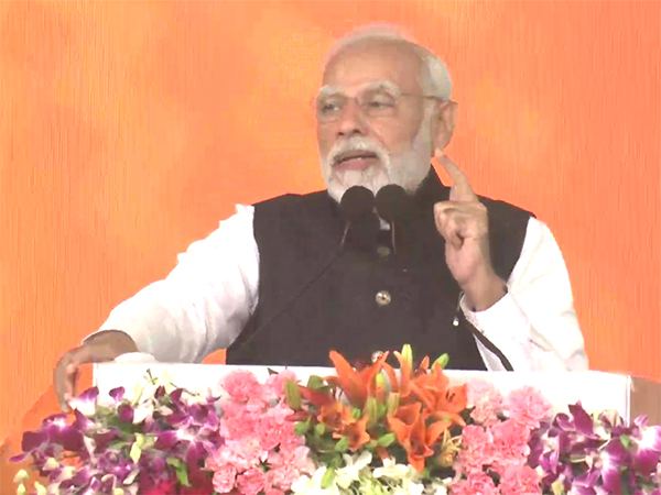 Modi Avoids Mentioning Jagan's Name!