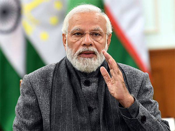 Narendra Modi Protests in Telangana grand welcome in AP