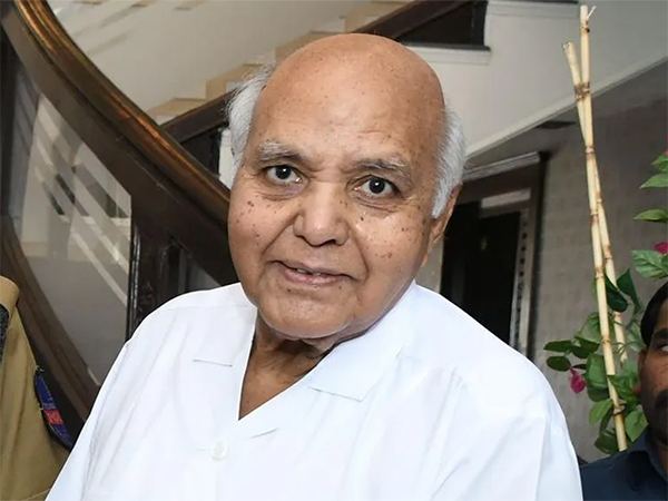 Why is Sakshi Responding To Ramoji Rao On Govt's Behalf?