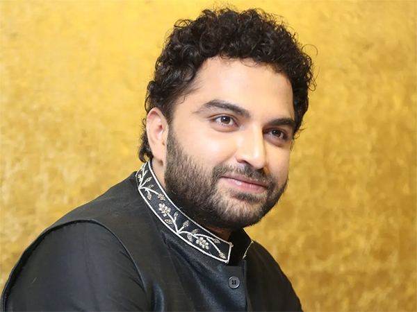 senior hero arjun sarja commented on vishwak sen