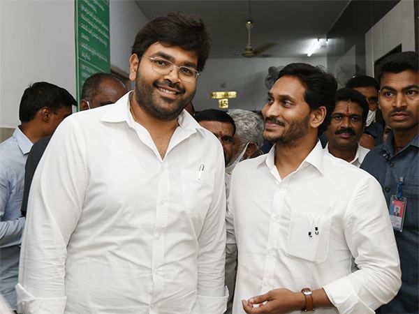 YS-Jagan-Bharat-Kuppam-YSRCP-Incharge