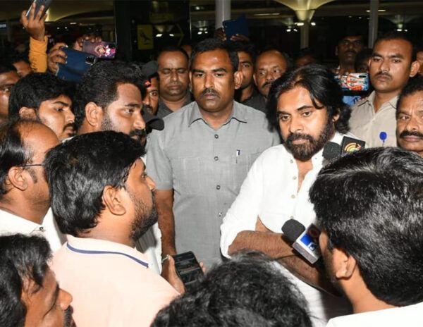 janasena-pawan-kalyan-meeting-with-bc-leaders-mangalagiri