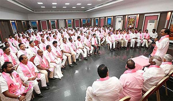 kcr said black mailed my daughter forced to change party