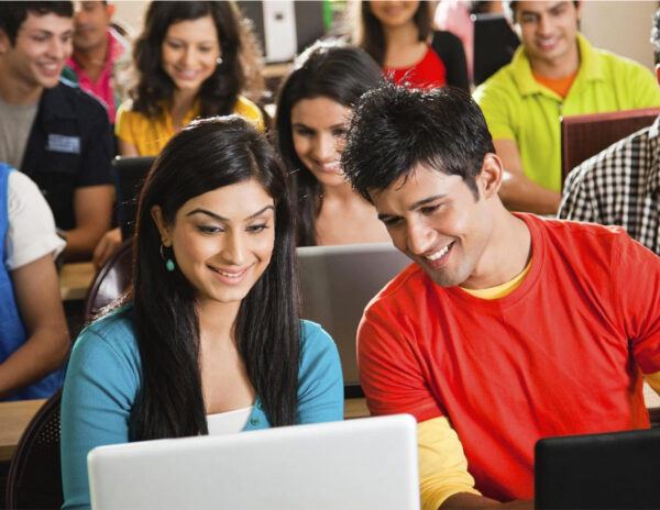 Desi Grads Earn More Than American Peers In U.S.