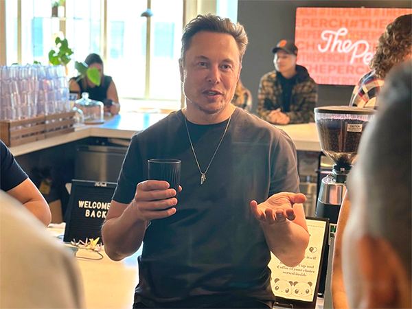 Bedrooms in Twitter HQ: Musk's New Rule