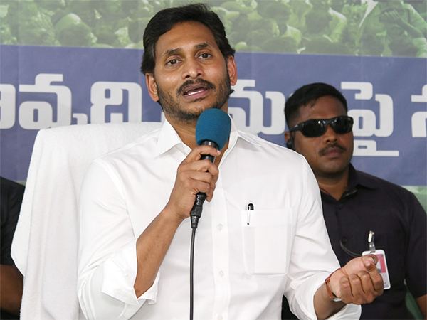 YS-Jagan-Government-No-Salaries