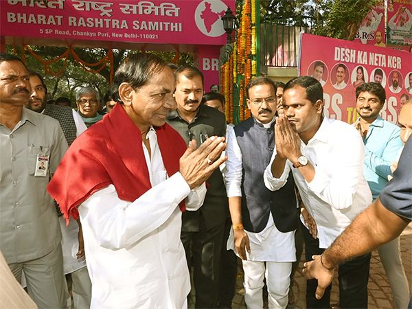 KCR-BRS-Party-Delhi