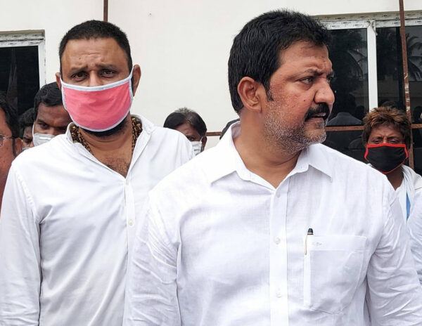 YSRCP-Kodali-nani-Vallabhaneni-Vamsi