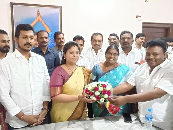 MLA-Alajangi-Jogarao-MLA-Pamula-Usha-Sri