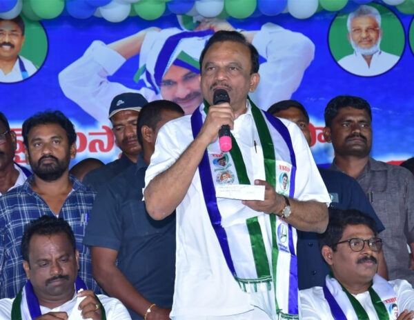 Media Watch: Sakshi's Clever Reporting To Save YCP MP