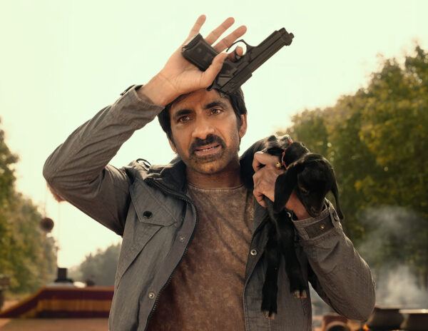 Mass-Maharaja-Ravi-Teja-First-look-Waltair-Veerayya