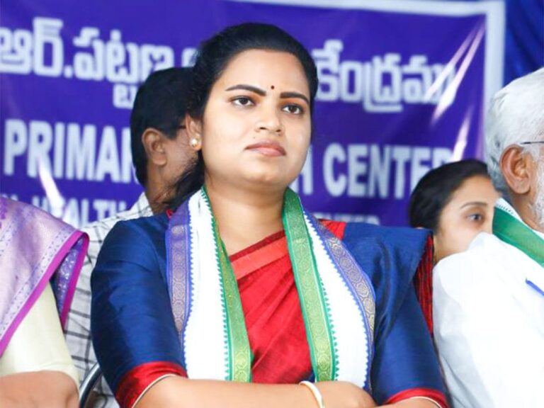 Minister-Rajini-Vidadala