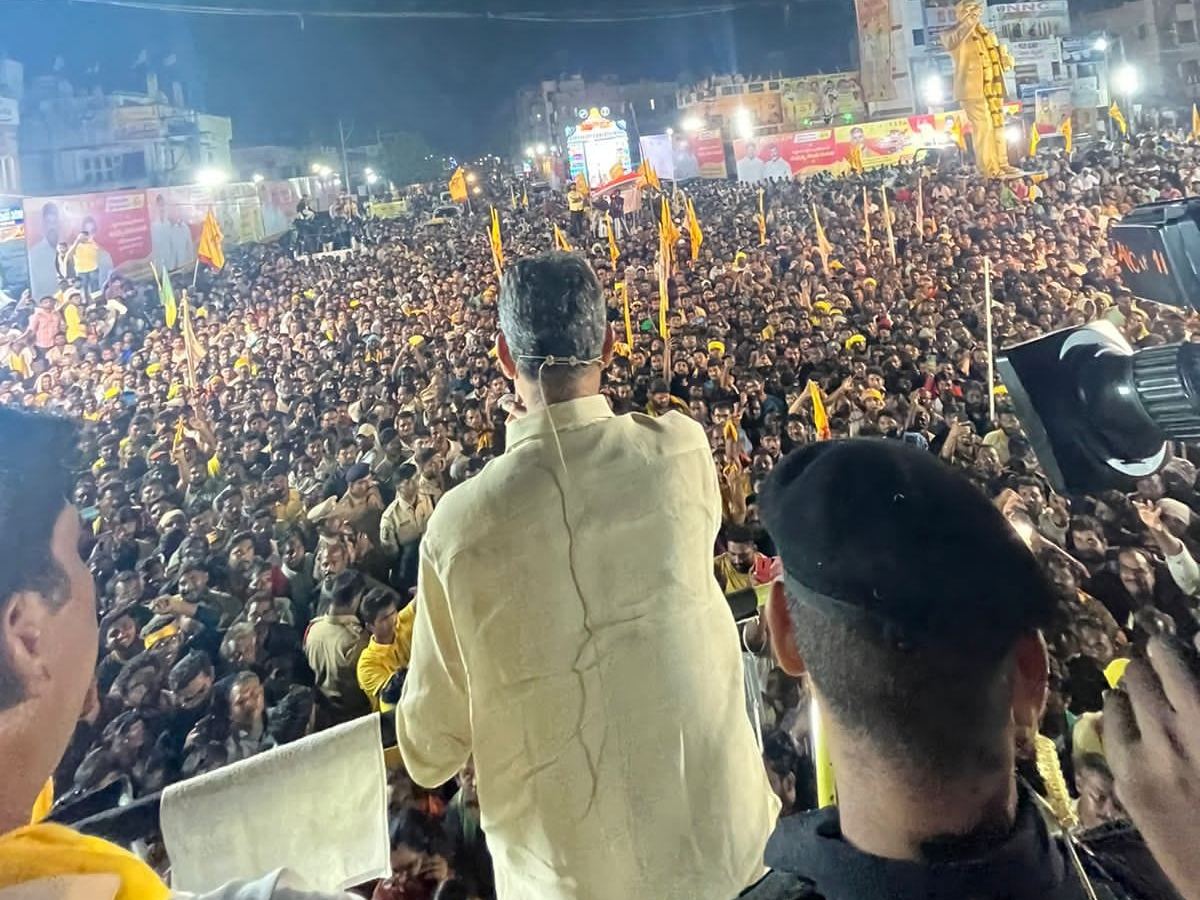 బాబు సభకి జనాలు.. జగన్‌ సభకి జన సమీకరణాలు... ఎందుకిలా?