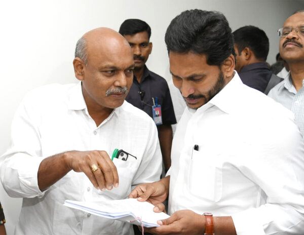 Reddy Bastion: YCP Mulling Candidate Change!