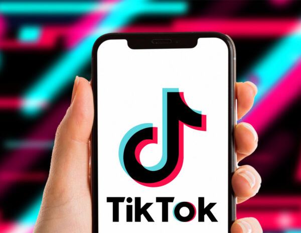 Tiktok Girl Dupes 31 Lakhs From Young Boys In Hyd
