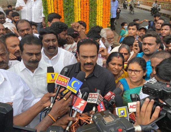 Vangaveeti-Radha-Take-Back-his-Words-on-TDP