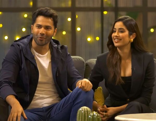 Varun-Dhawan-Blow-Job-Janhvi-Kapoor