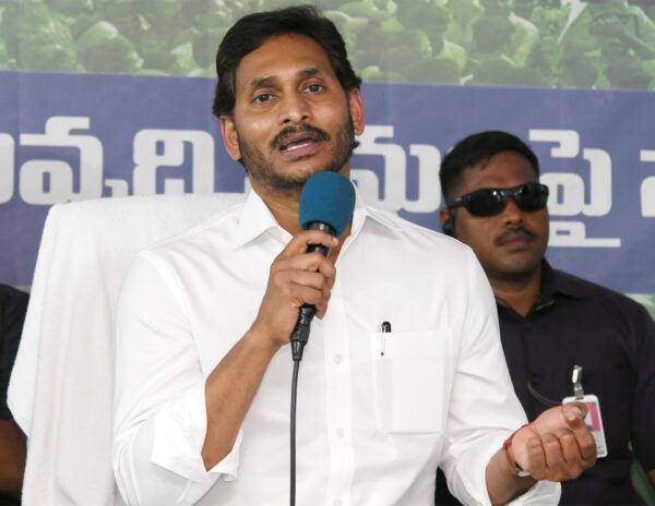 YS-Jagan-Government-No-Salaries