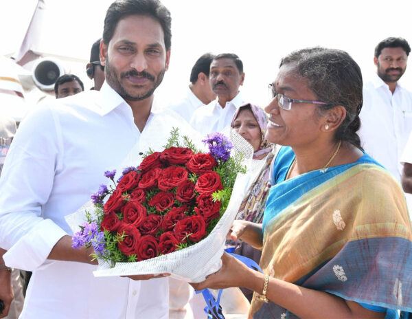 YSRCP-MLA-Dasari-Sudha
