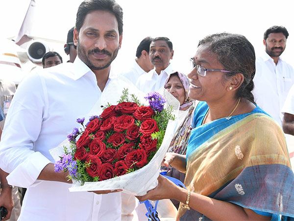 YSRCP-MLA-Dasari-Sudha